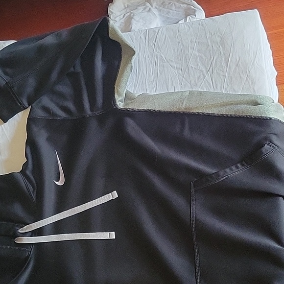 Nike Men's Therma-Fit Hoodie large - Picture 5 of 6